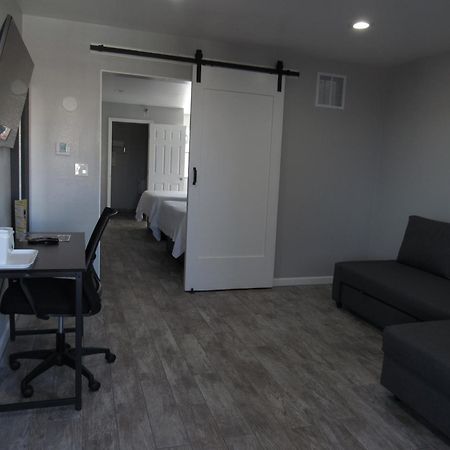 Capri Suites Anaheim Luaran gambar