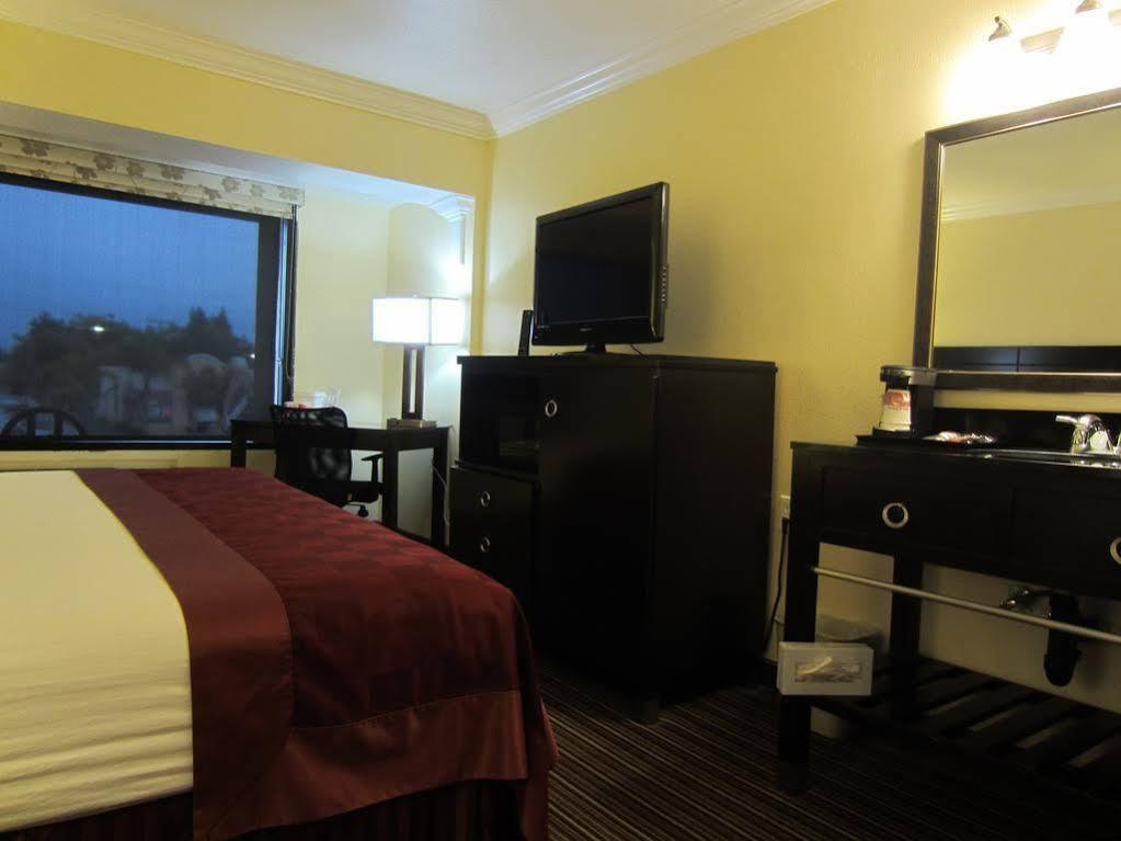 Capri Suites Anaheim Luaran gambar
