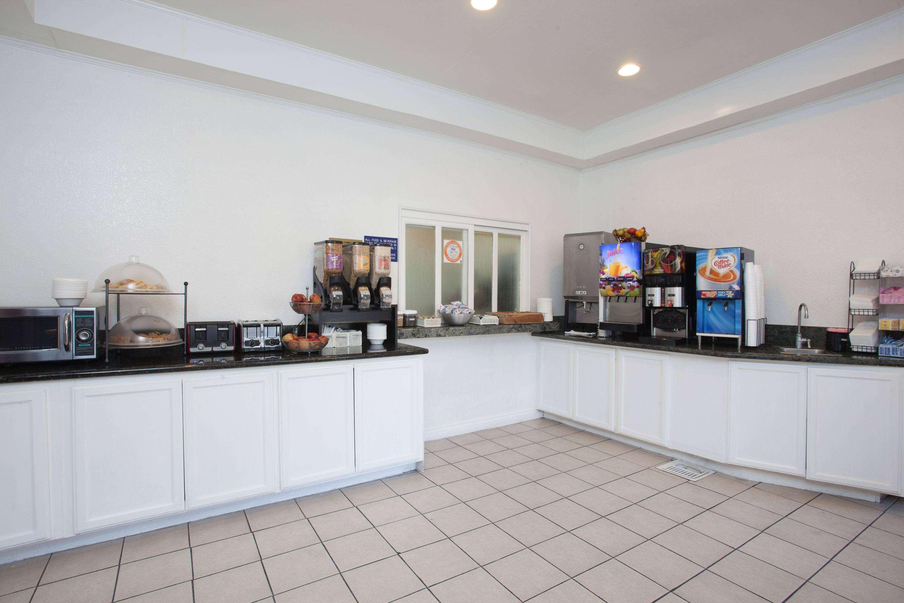 Capri Suites Anaheim Luaran gambar