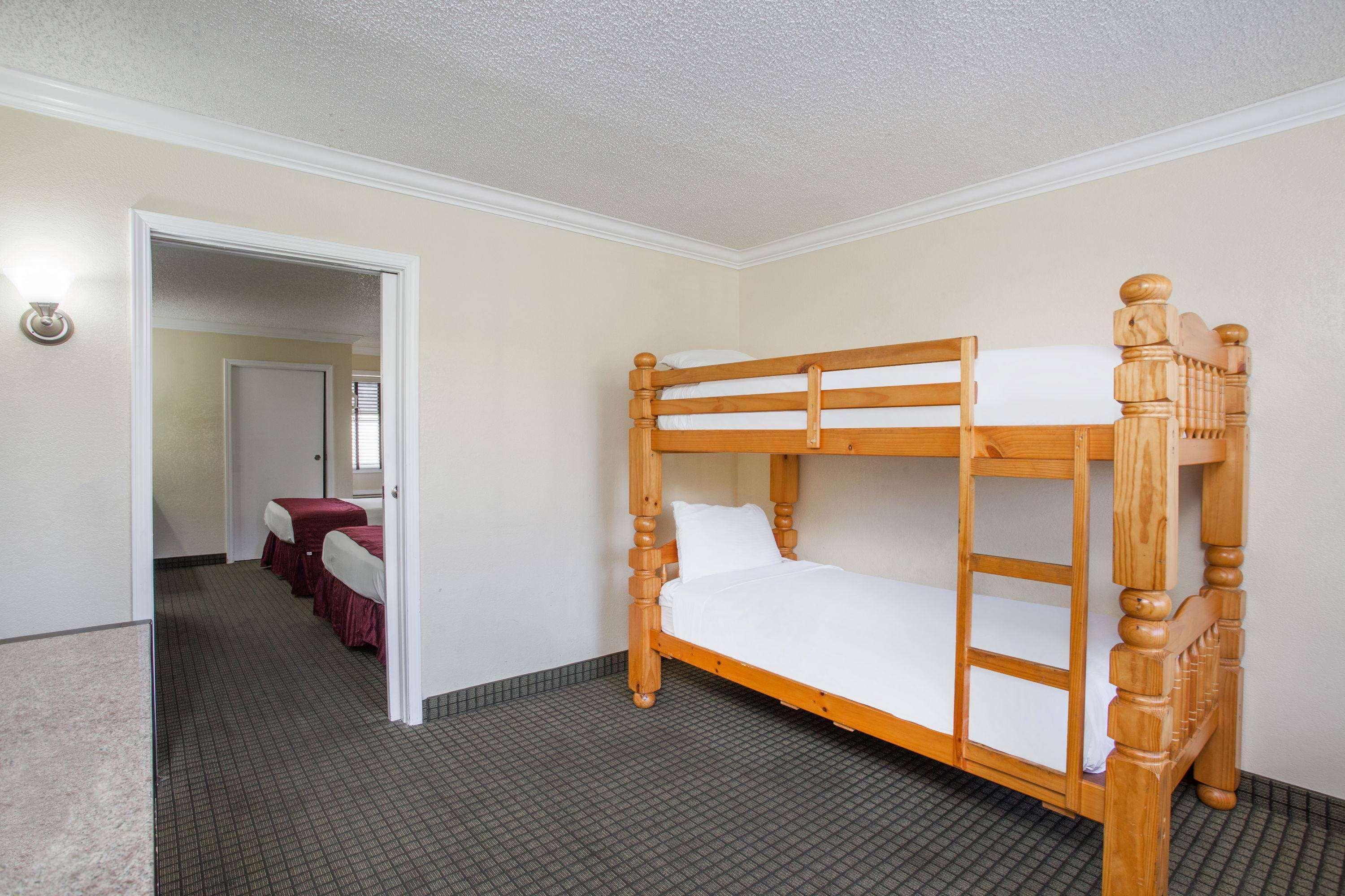 Capri Suites Anaheim Luaran gambar