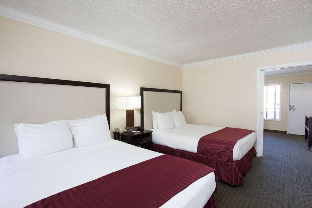Capri Suites Anaheim Luaran gambar